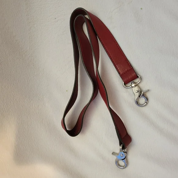 B. Makowsky Deep Red Pebbled Leather Bag EUC Silver Hardware - Picture 6 of 16